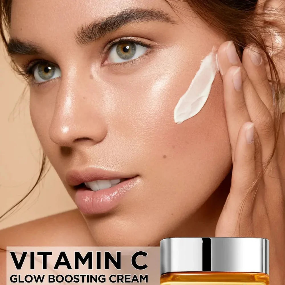 ME-ON Vitamin C Glow Boosting Cream – Bright, Clear & Glowing Skin